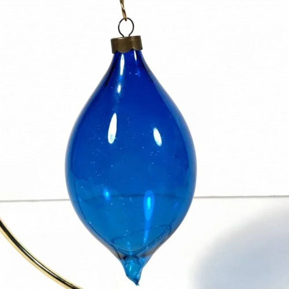 One 1940s Unsilvered blown Christmas Ornament - Picture 2 of 10